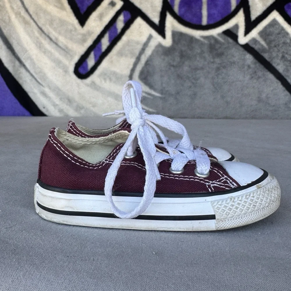 Size 5c - Converse Kids Maroon Color